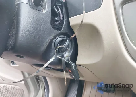 2004 Ford Escape Xlt from USA, damaged, VIN 1FMYU03194KA27246